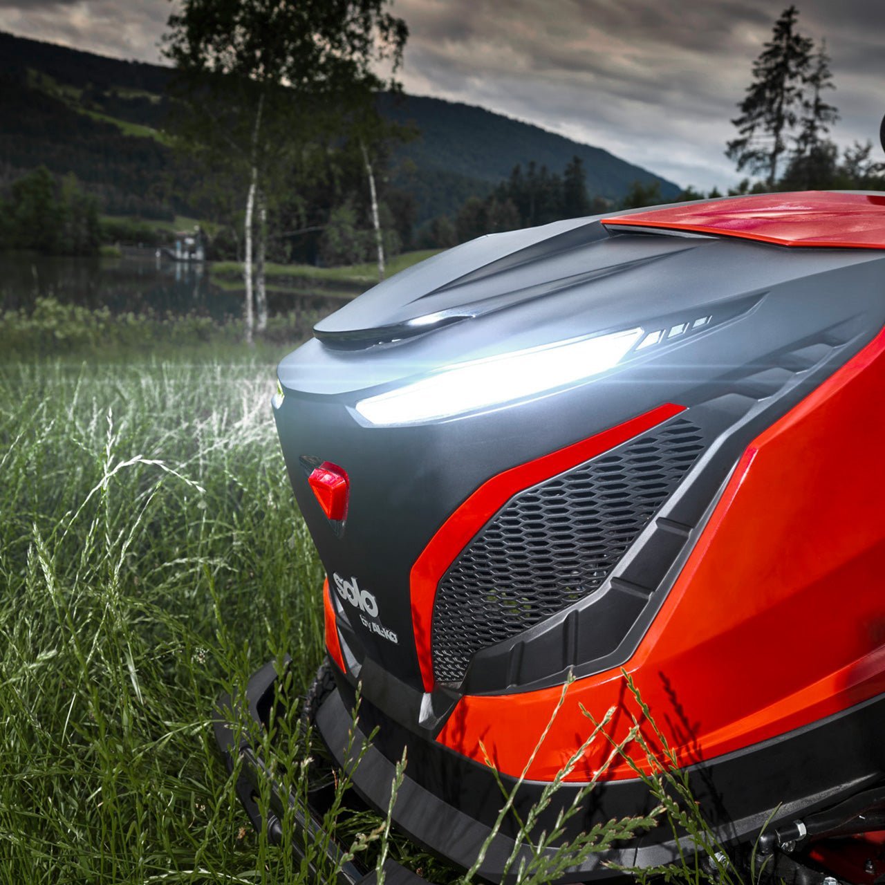 127712-tractor-t22-105-4-hd-a-v2-webshop-mood-6_v1